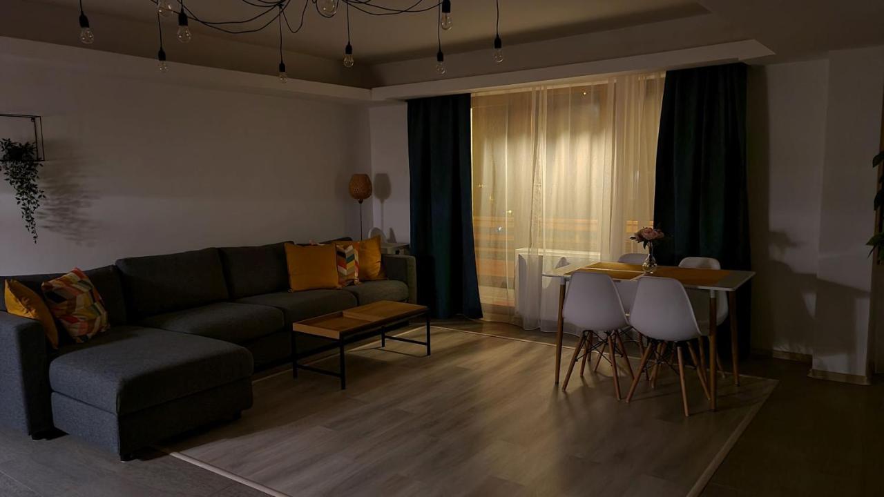 Zander Home Apartment Buşteni Buitenkant foto